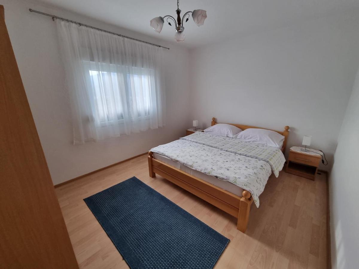 Apartment And Room Panorama Mostar Kültér fotó